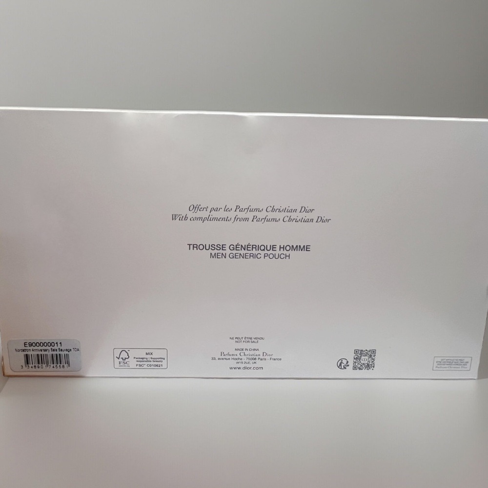 DIOR Men travel pouch toiletry bag *NEW WITH BOX* - Picture 3 of 3